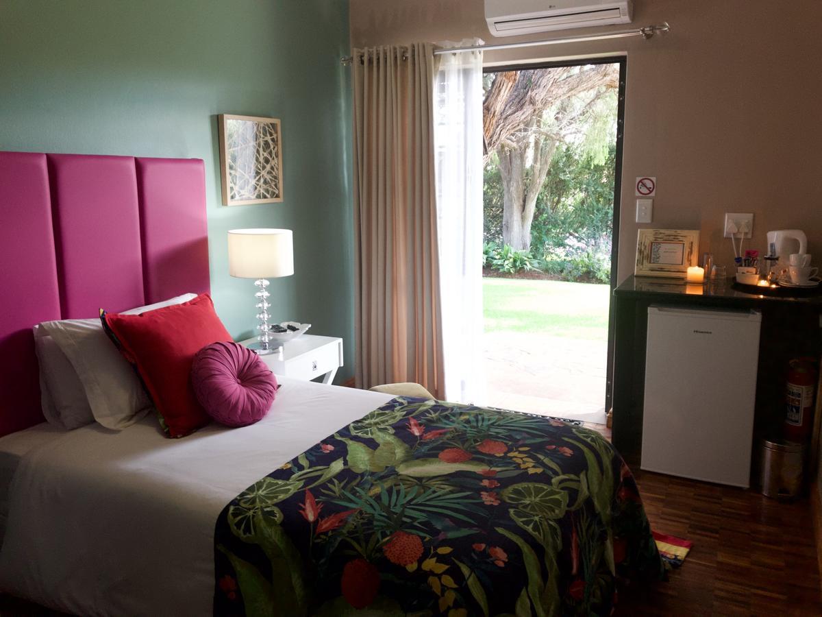 The Hedge Guesthouse Kuruman Dış mekan fotoğraf