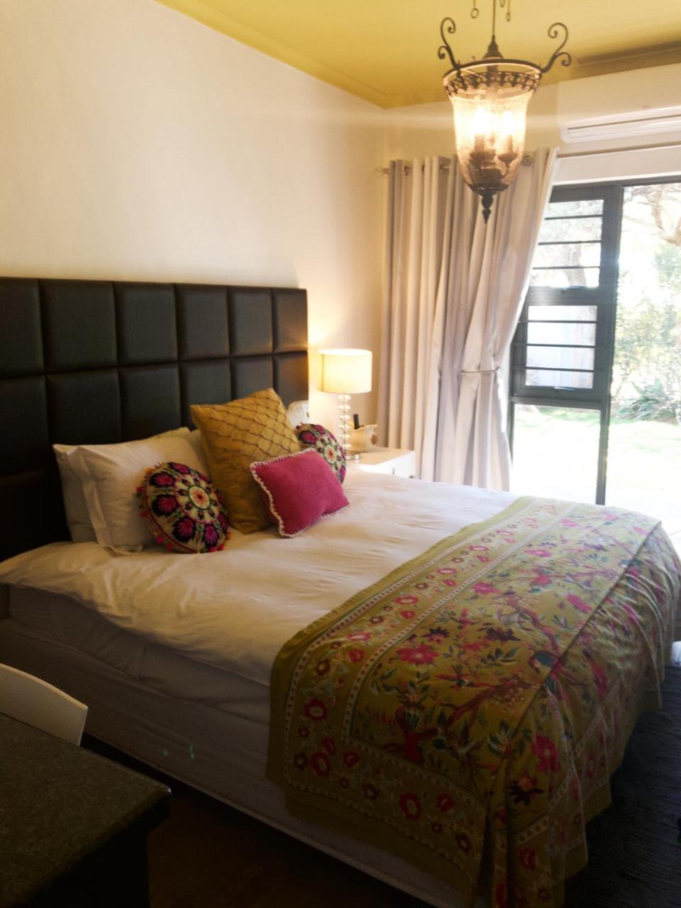 The Hedge Guesthouse Kuruman Dış mekan fotoğraf