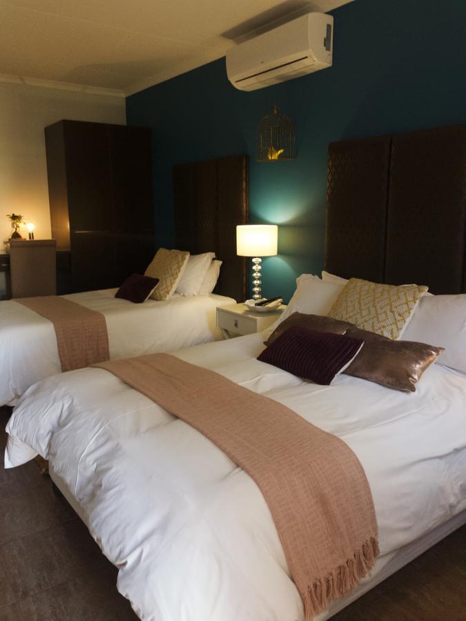 The Hedge Guesthouse Kuruman Dış mekan fotoğraf